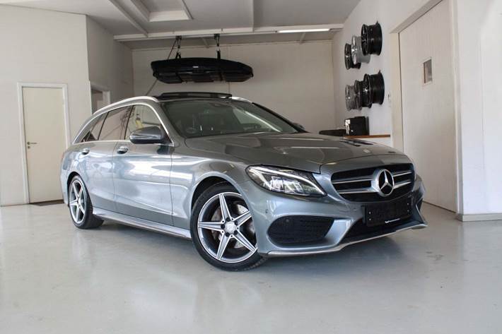 Sort Mercedes C220 d fra 2016 set udefra