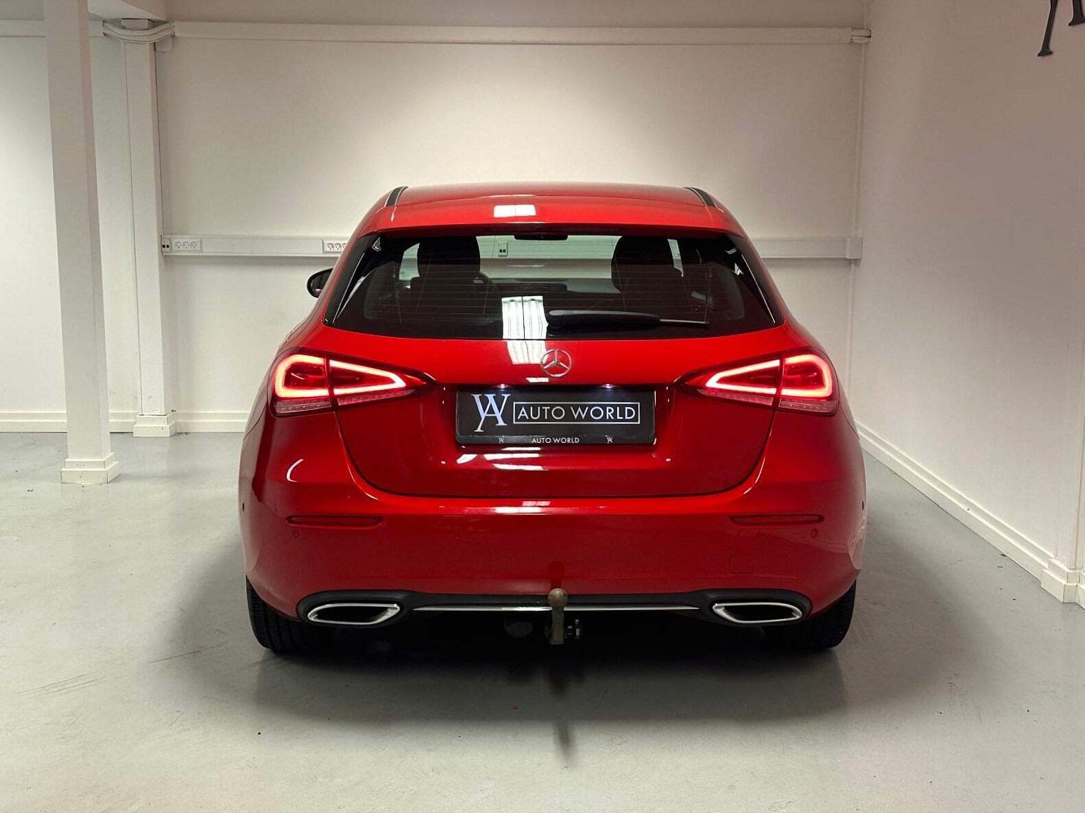Rød Mercedes A200 fra 2019