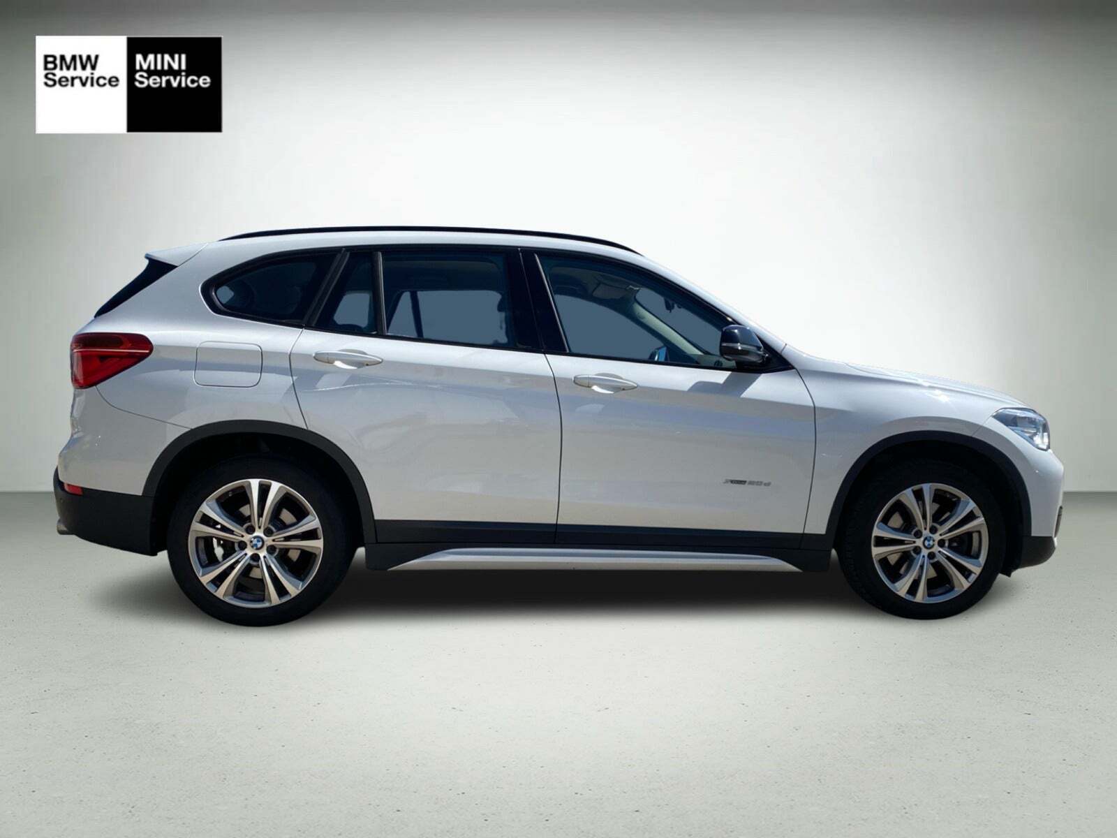 Hvid BMW X1 fra 2016