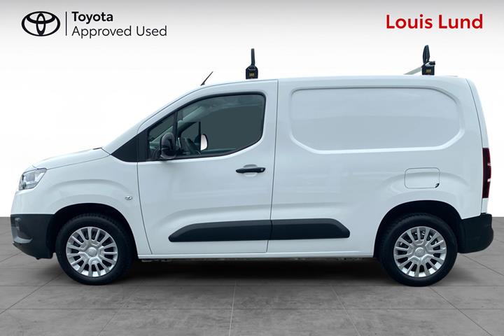 Hvid Toyota ProAce City fra 2022