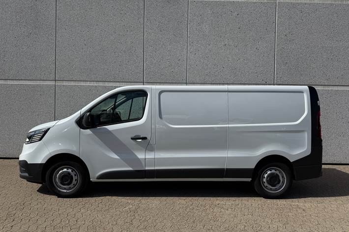 Hvid Renault Trafic fra 2025