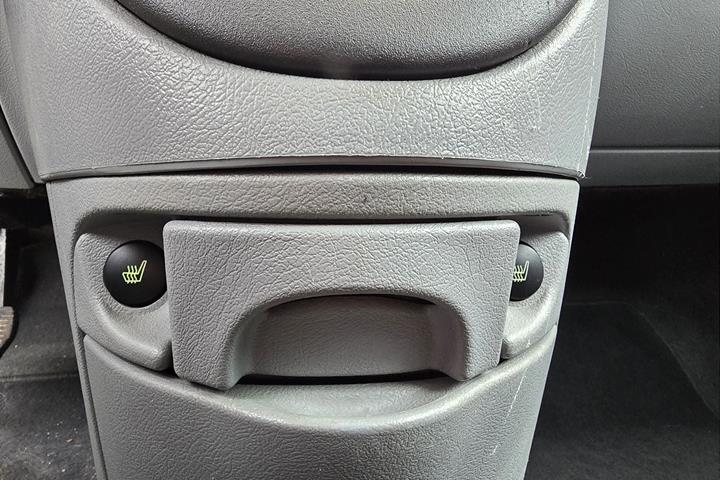 Sølv Citroën Xsara Picasso fra 2006 set indefra