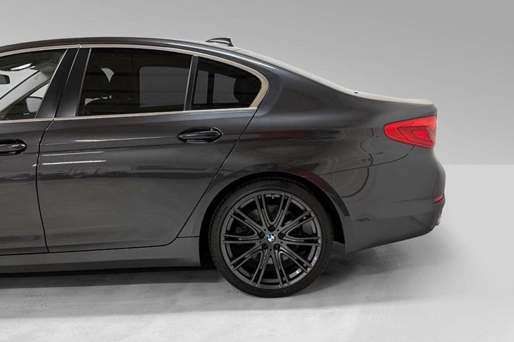 Sort BMW 530d fra 2017