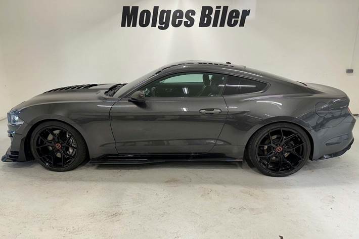 Gul Ford Mustang fra 2020