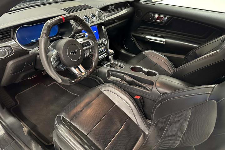 Gul Ford Mustang fra 2020
