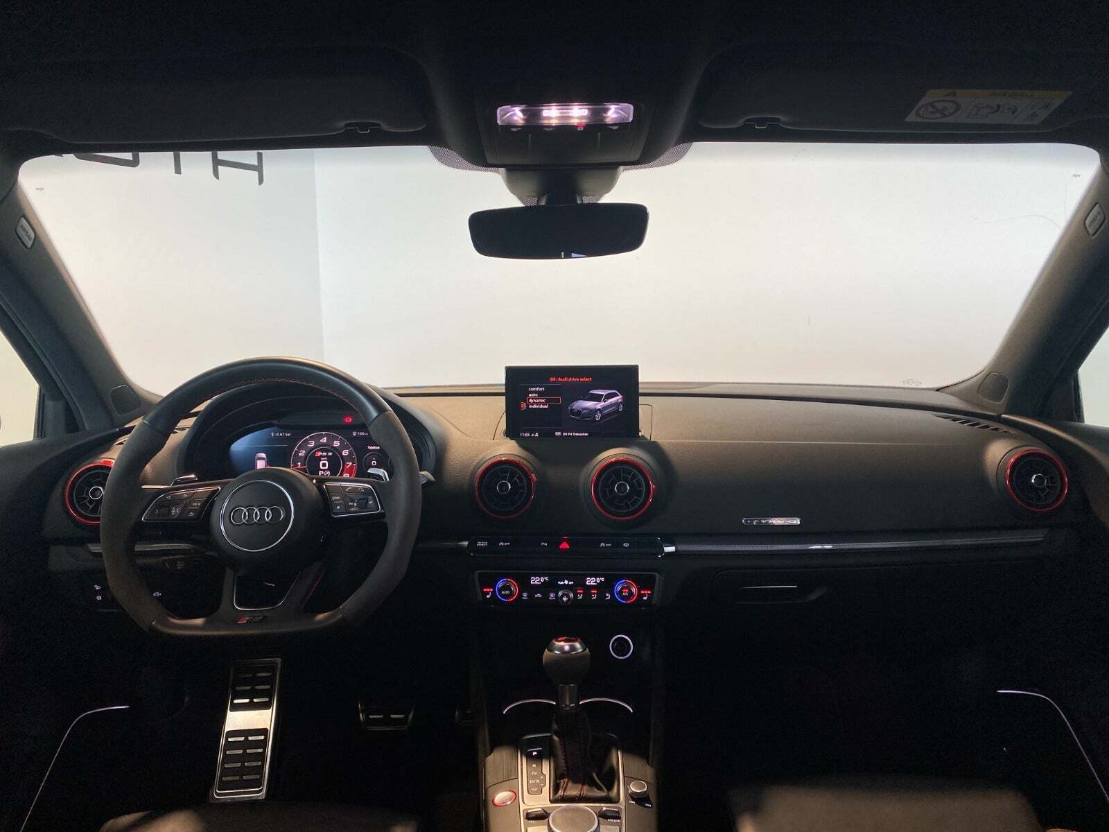 Grå Audi RS3 fra 2018