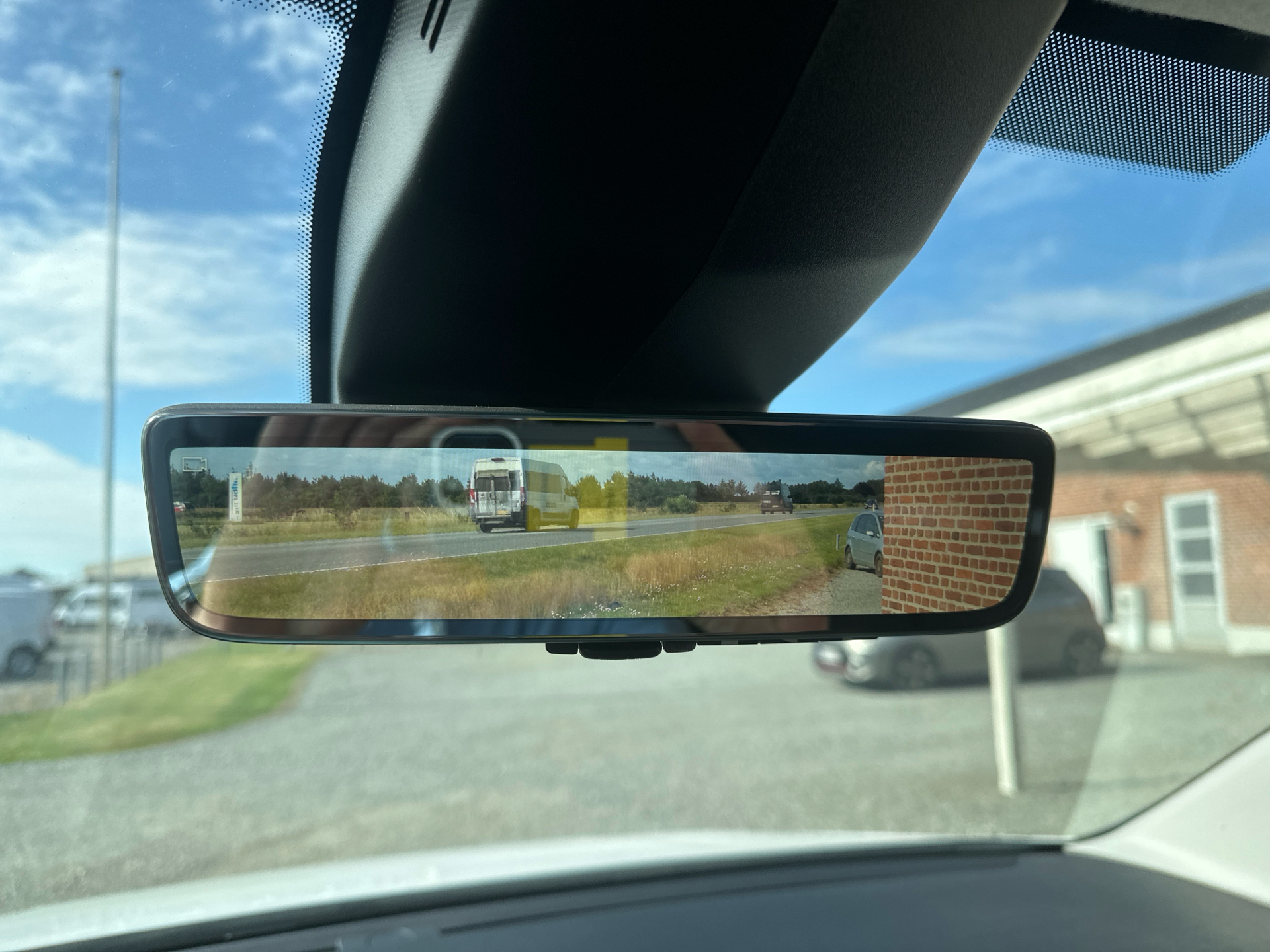 Hvid Peugeot Partner fra 2025