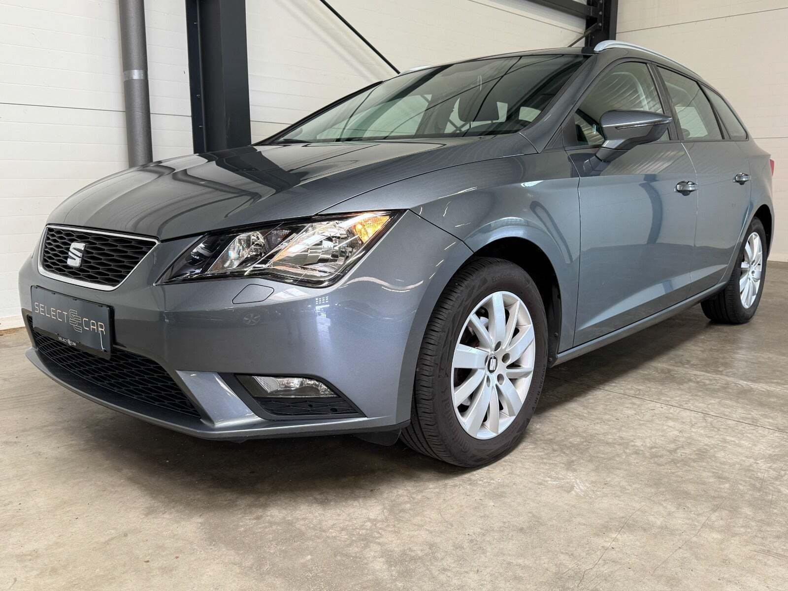 Grå Seat Leon fra 2016