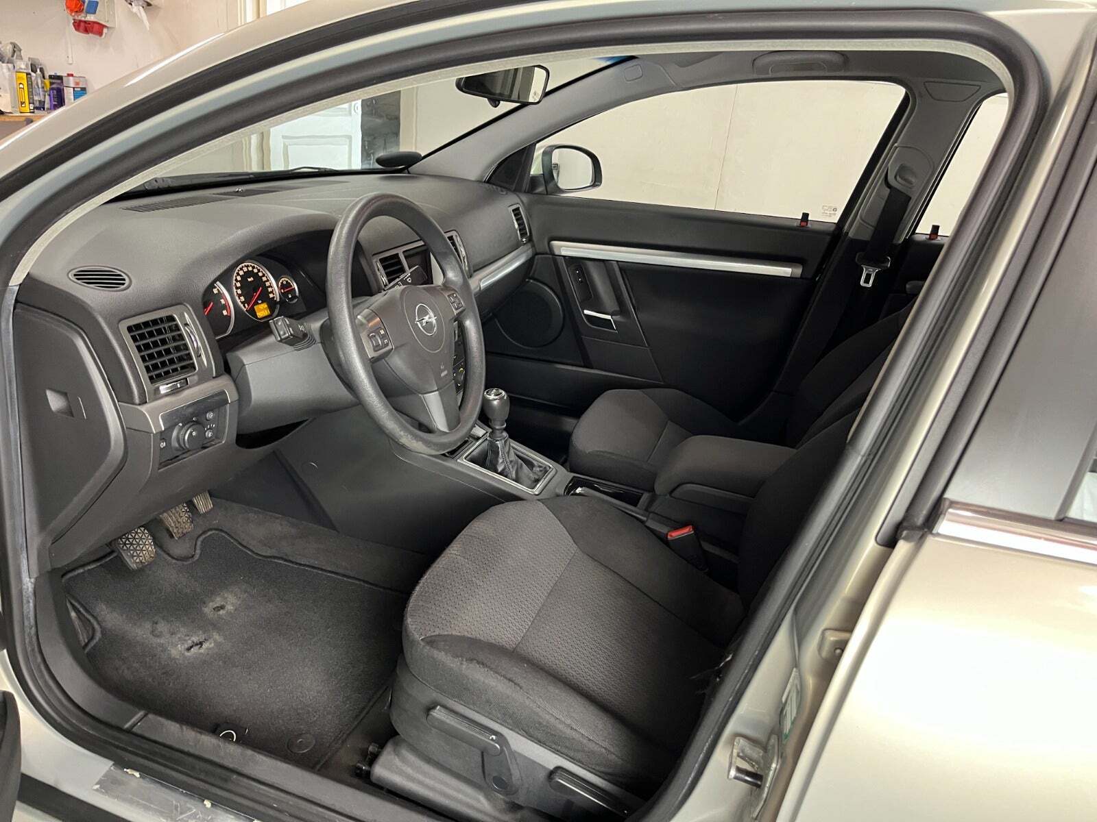 Opel Vectra 2,2 16V 155 Elegance