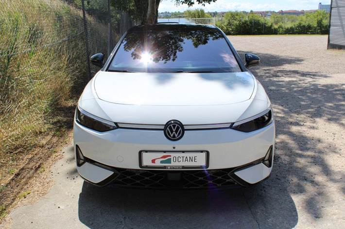 Hvid VW ID.7 fra 2025