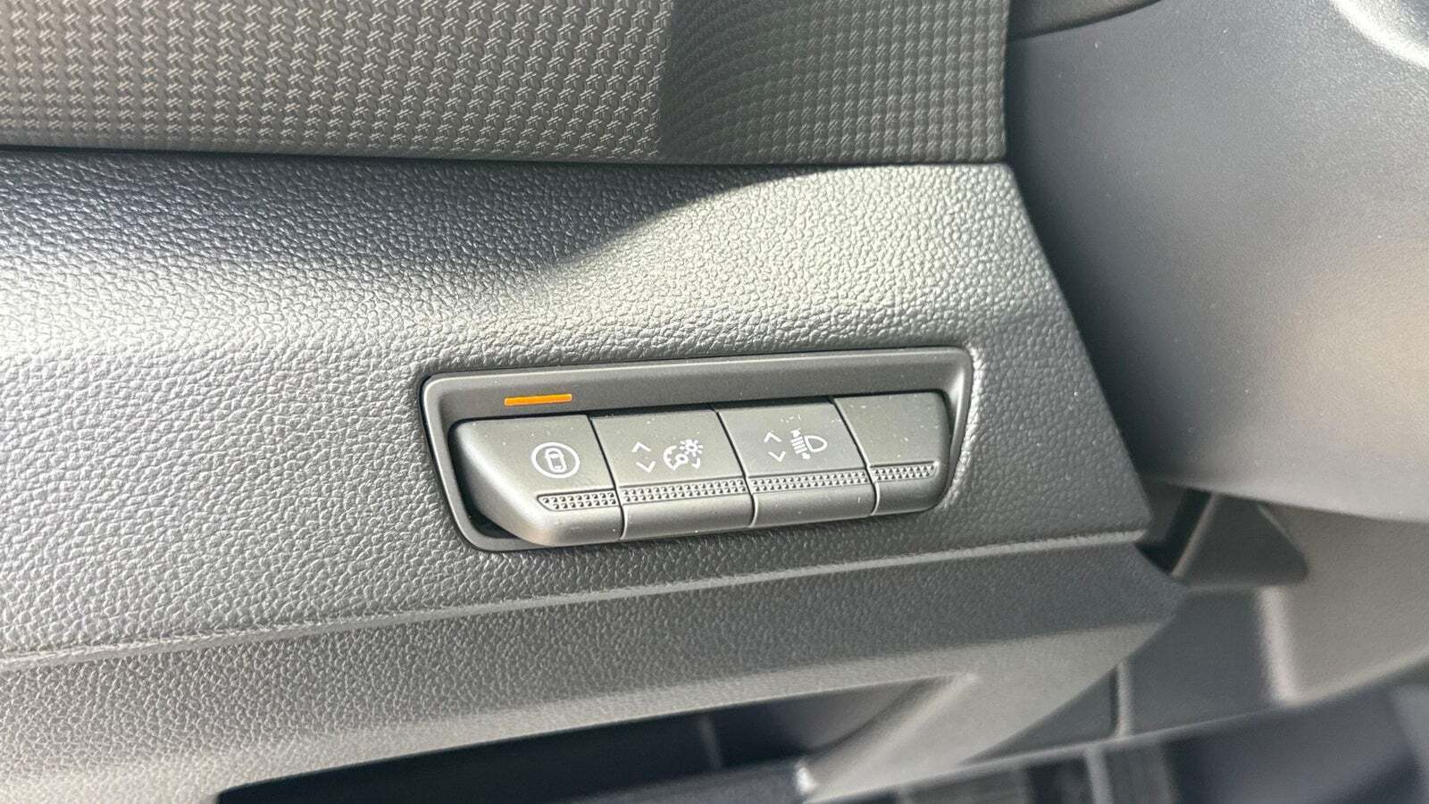 Hvid Renault Trafic fra 2025