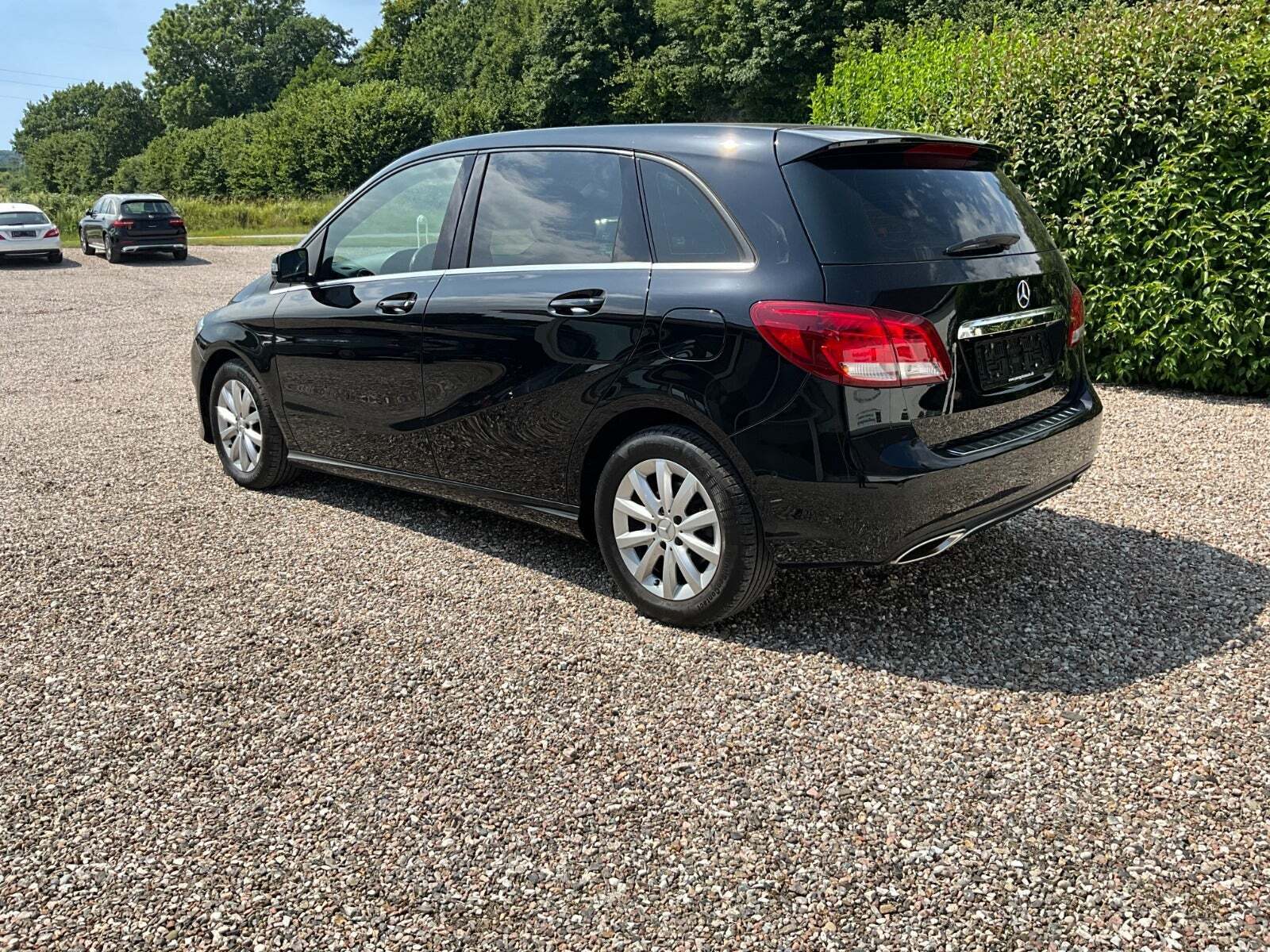undefined Mercedes B180 d fra 2016
