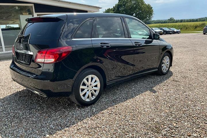 undefined Mercedes B180 d fra 2016