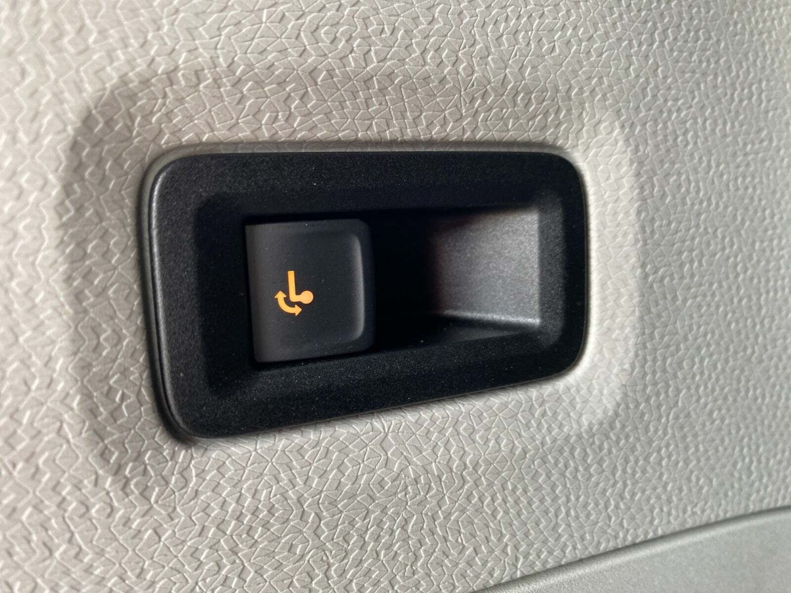 Blå VW ID.Buzz fra 2024