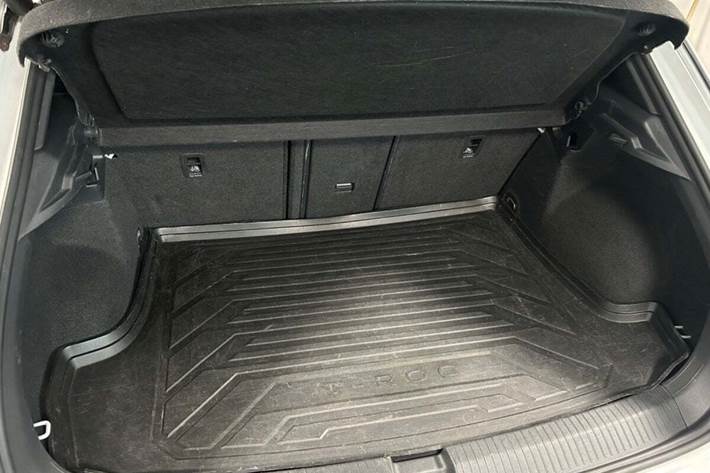 Hvid VW T-Roc fra 2018