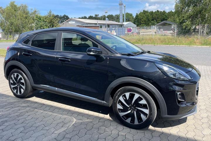 Sort Ford Puma fra 2022