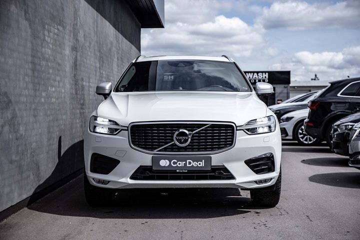 Rød Volvo XC60 fra 2018