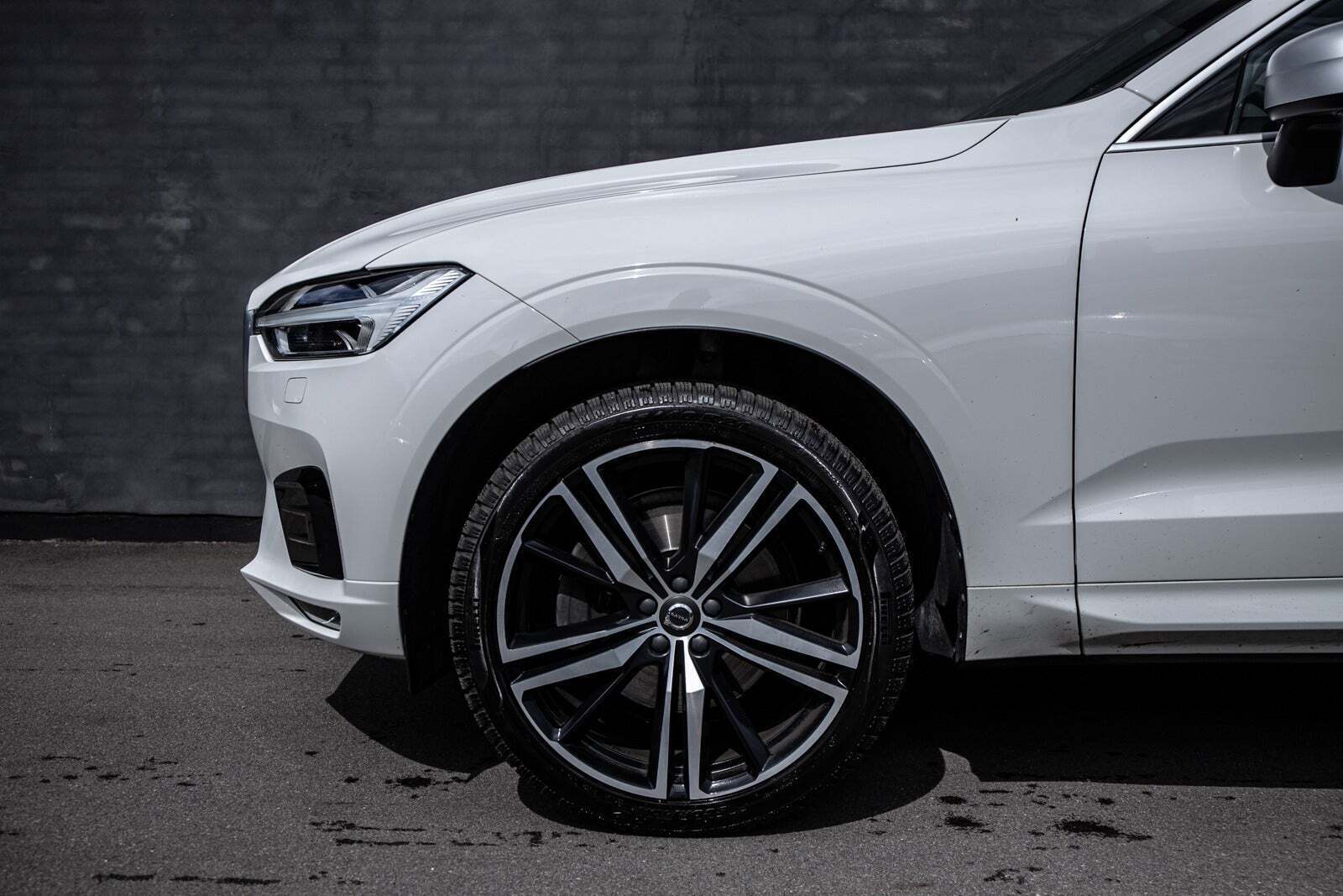 Rød Volvo XC60 fra 2018