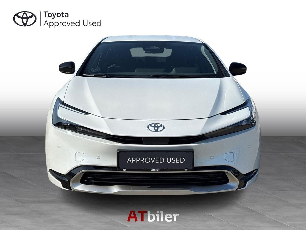 Toyota Prius Plug-in 2,0 Plugin-hybrid Elegant 223HK 5d Aut.