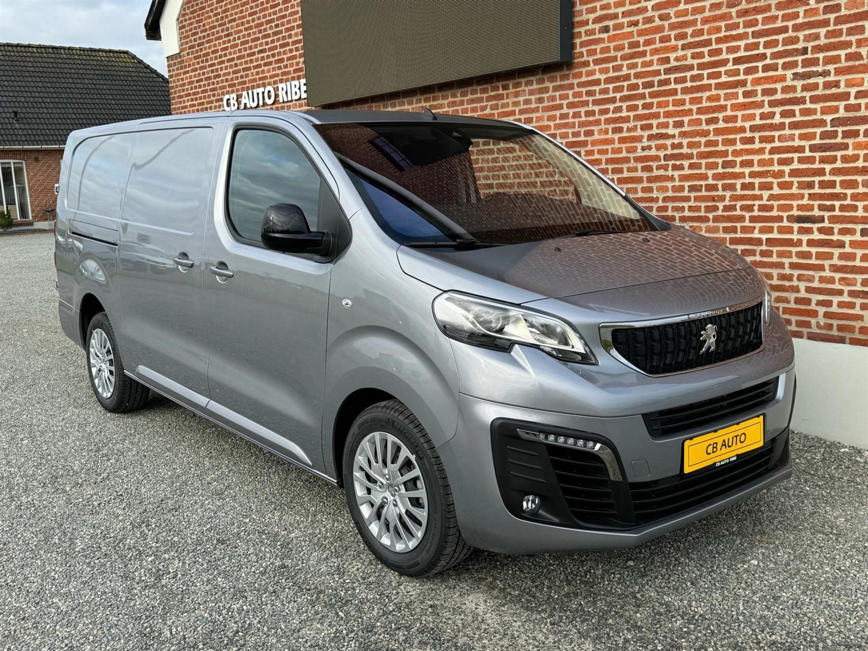Peugeot Expert 2,0 L3 BlueHDi Premium 144HK Van 6g