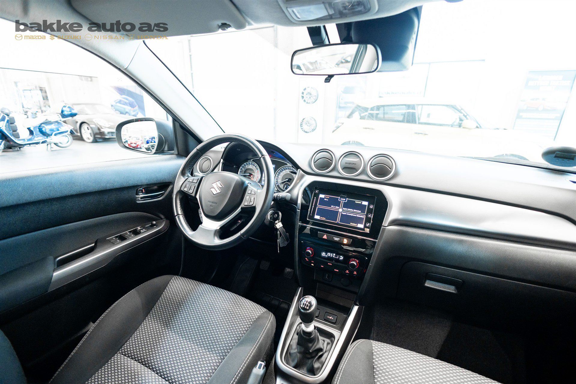 Sort Suzuki Vitara fra 2021