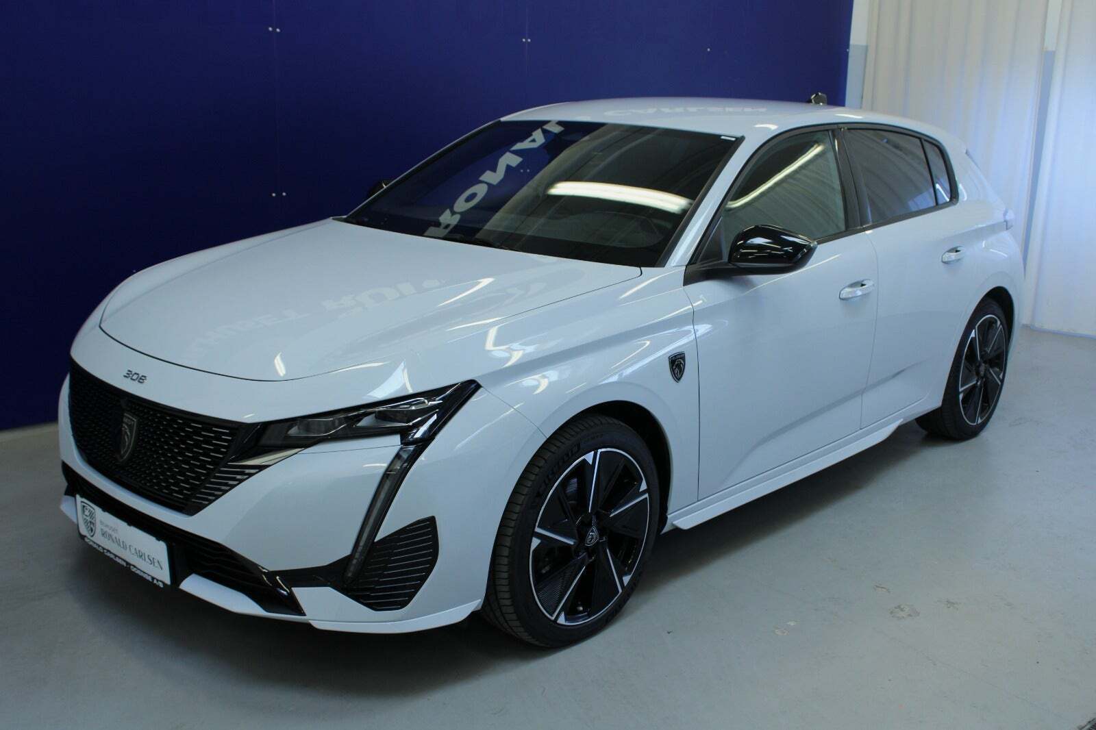 Peugeot E-308