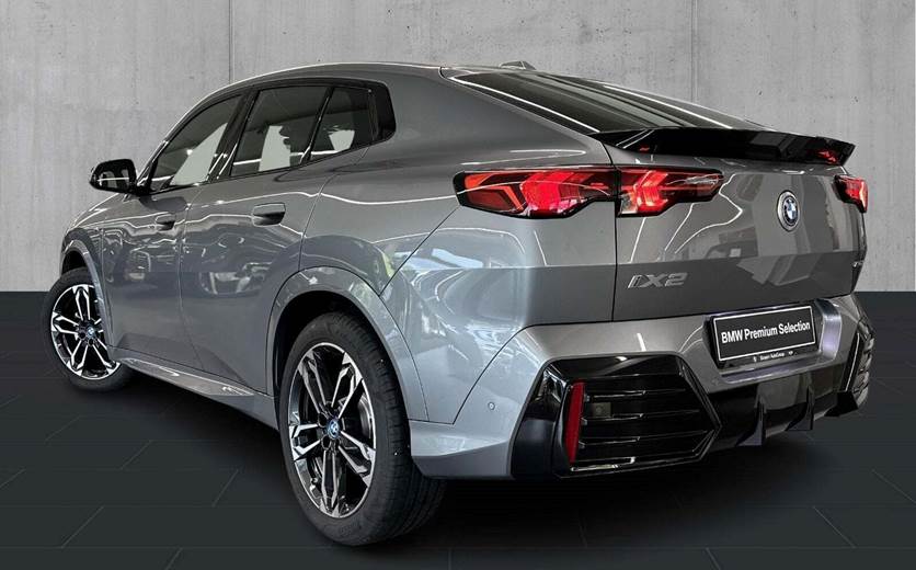 BMW iX2
