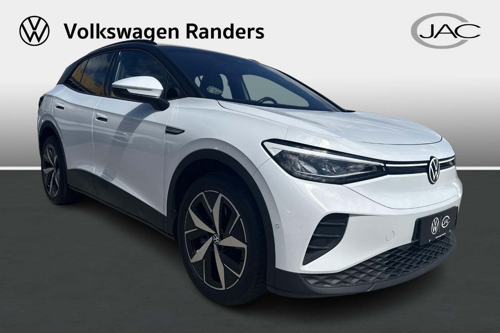 Hvid VW ID.4 fra 2023 set udefra