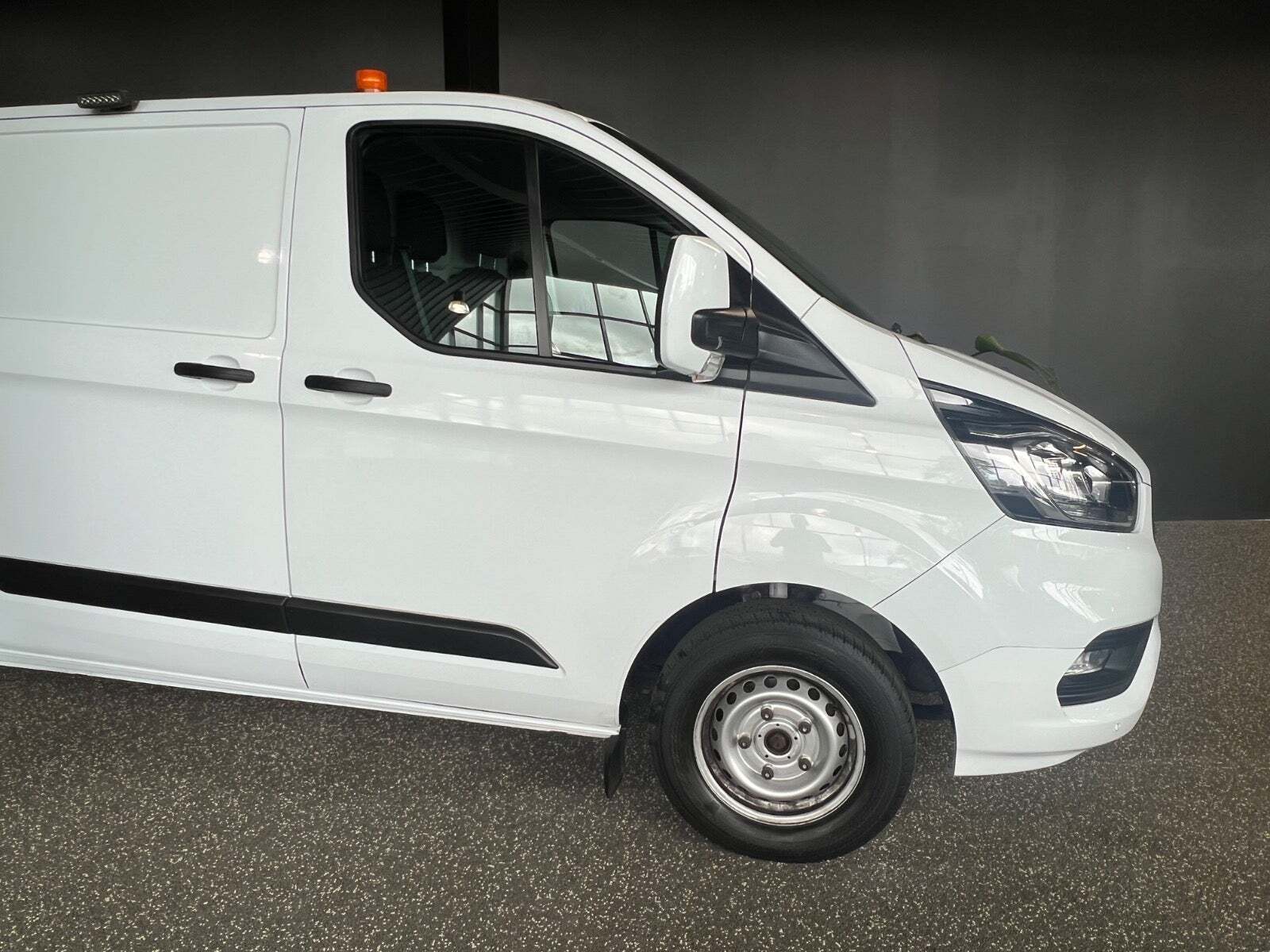Ford Transit Custom 300L 2,0 TDCi 130 Trend