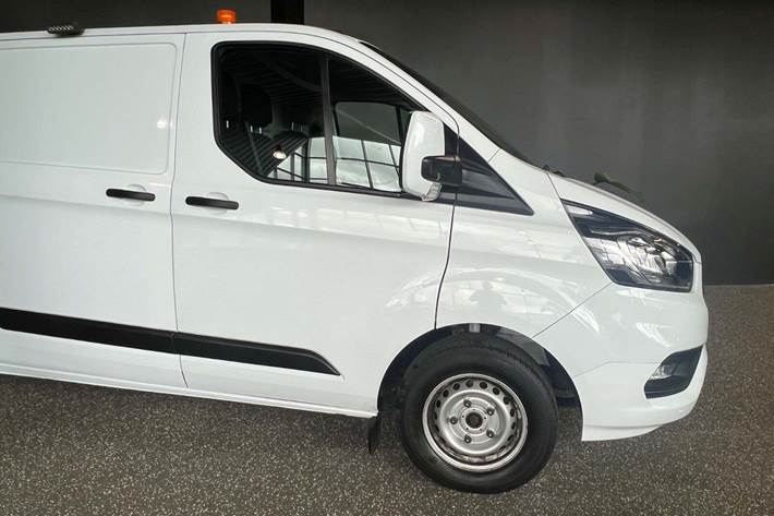 Hvid Ford Transit Custom 300L fra 2021