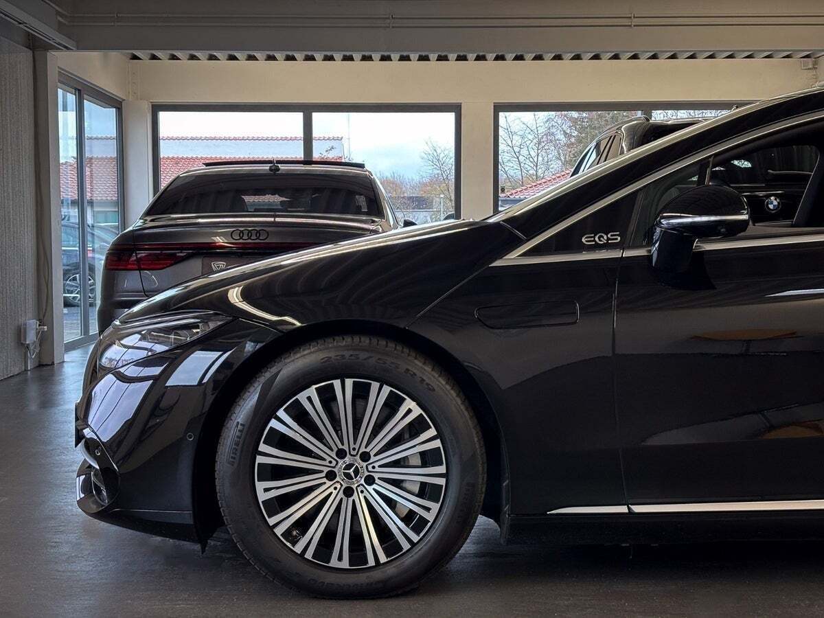 Mercedes EQS580