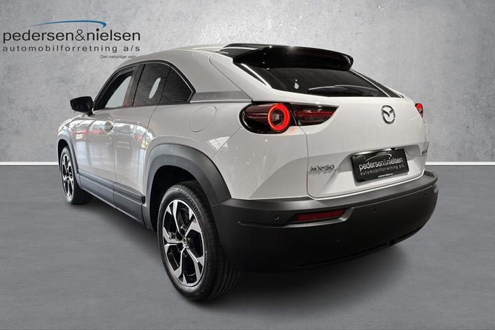 Hvid Mazda MX-30 fra 2025
