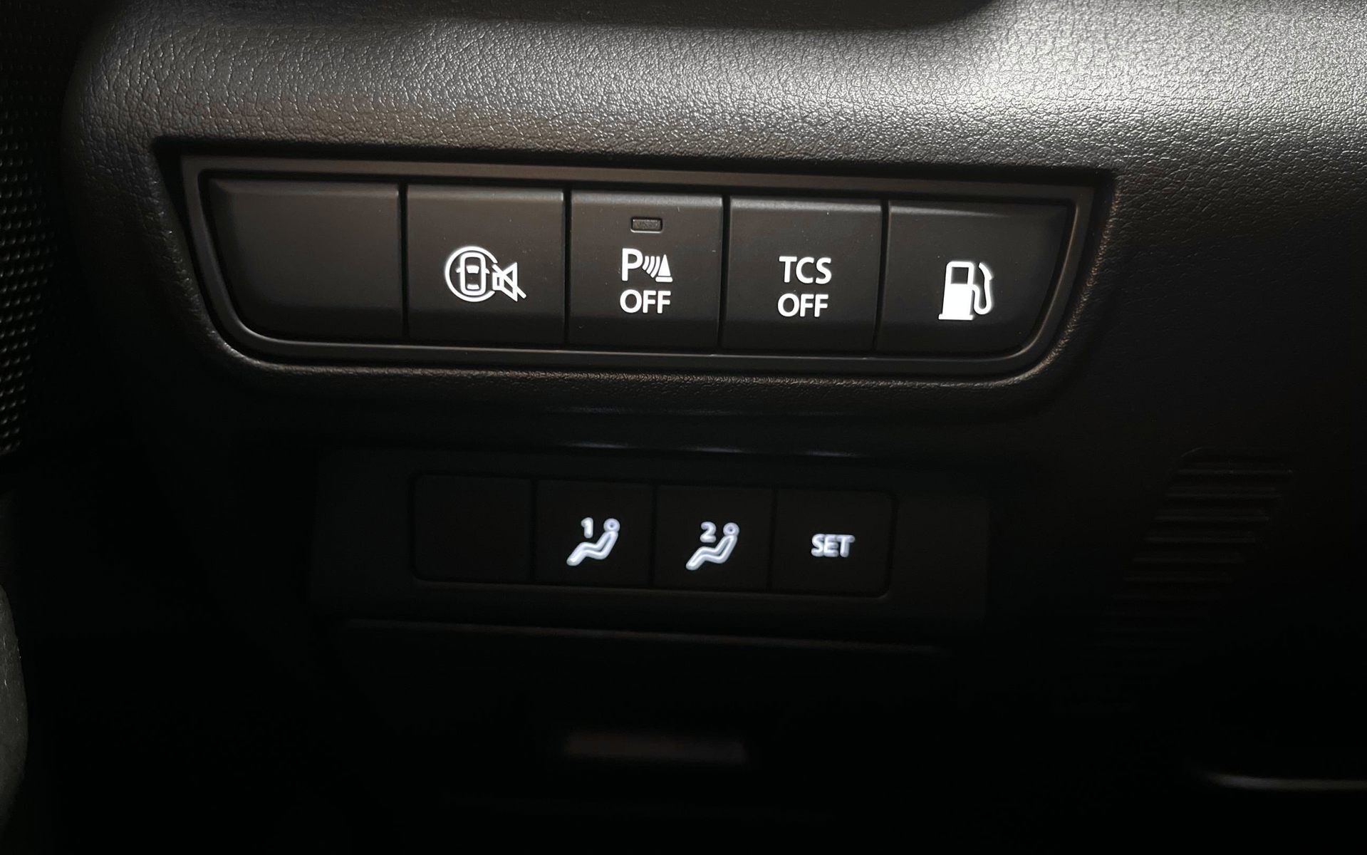 Hvid Mazda MX-30 fra 2025