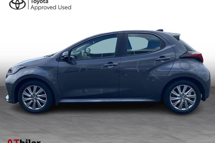 Sort Toyota Yaris fra 2023