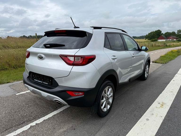 Kia Stonic 1,2 Attraction