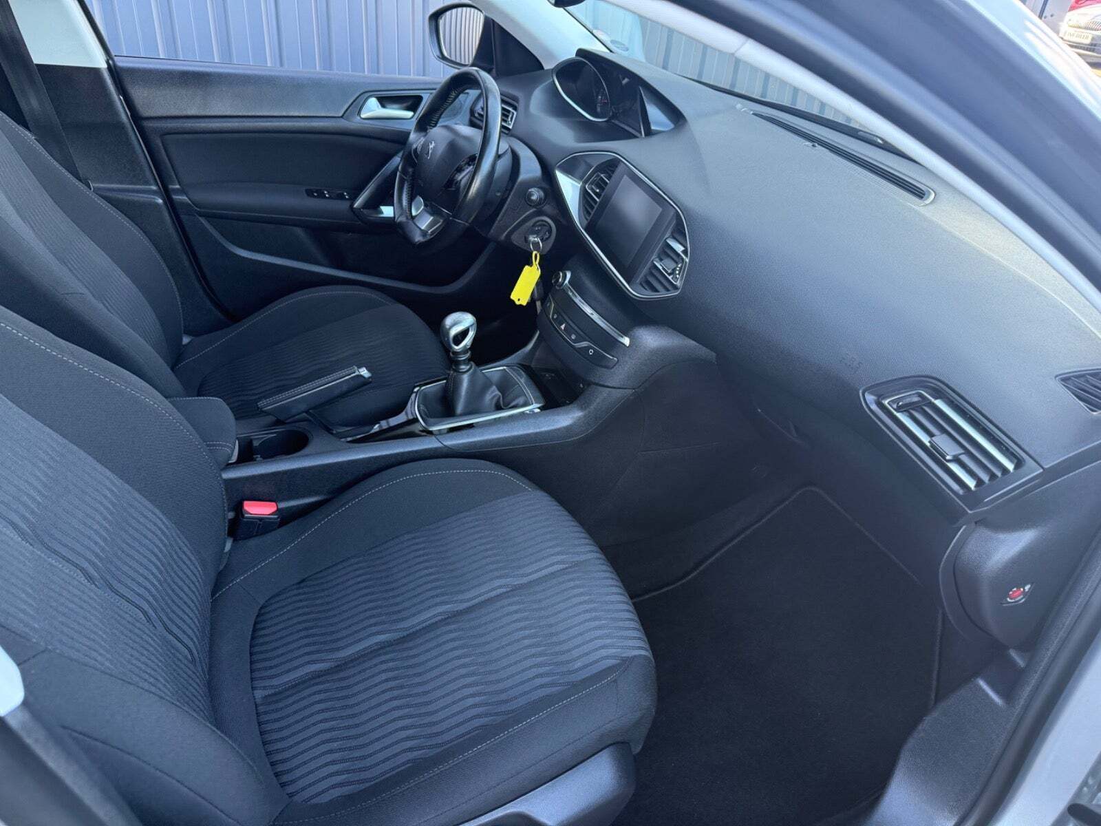 undefined Peugeot 308 fra 2015