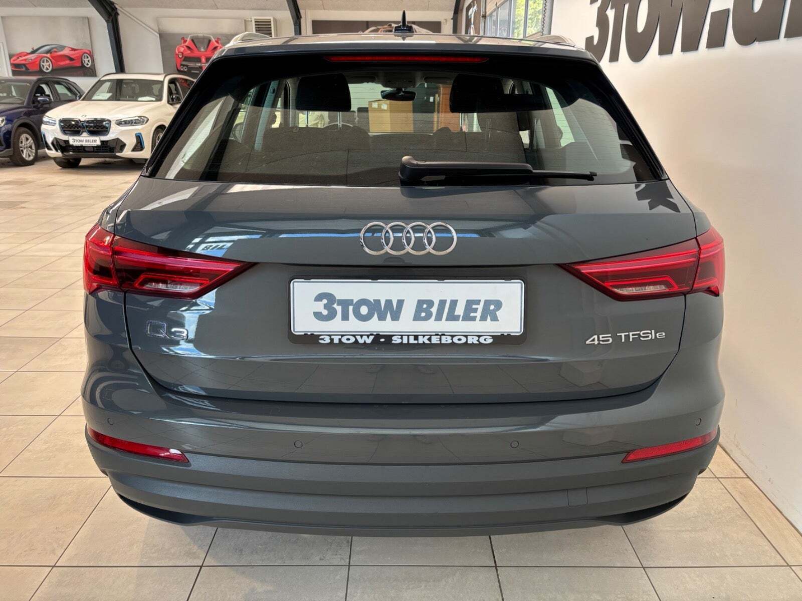 Grå Audi Q3 fra 2021