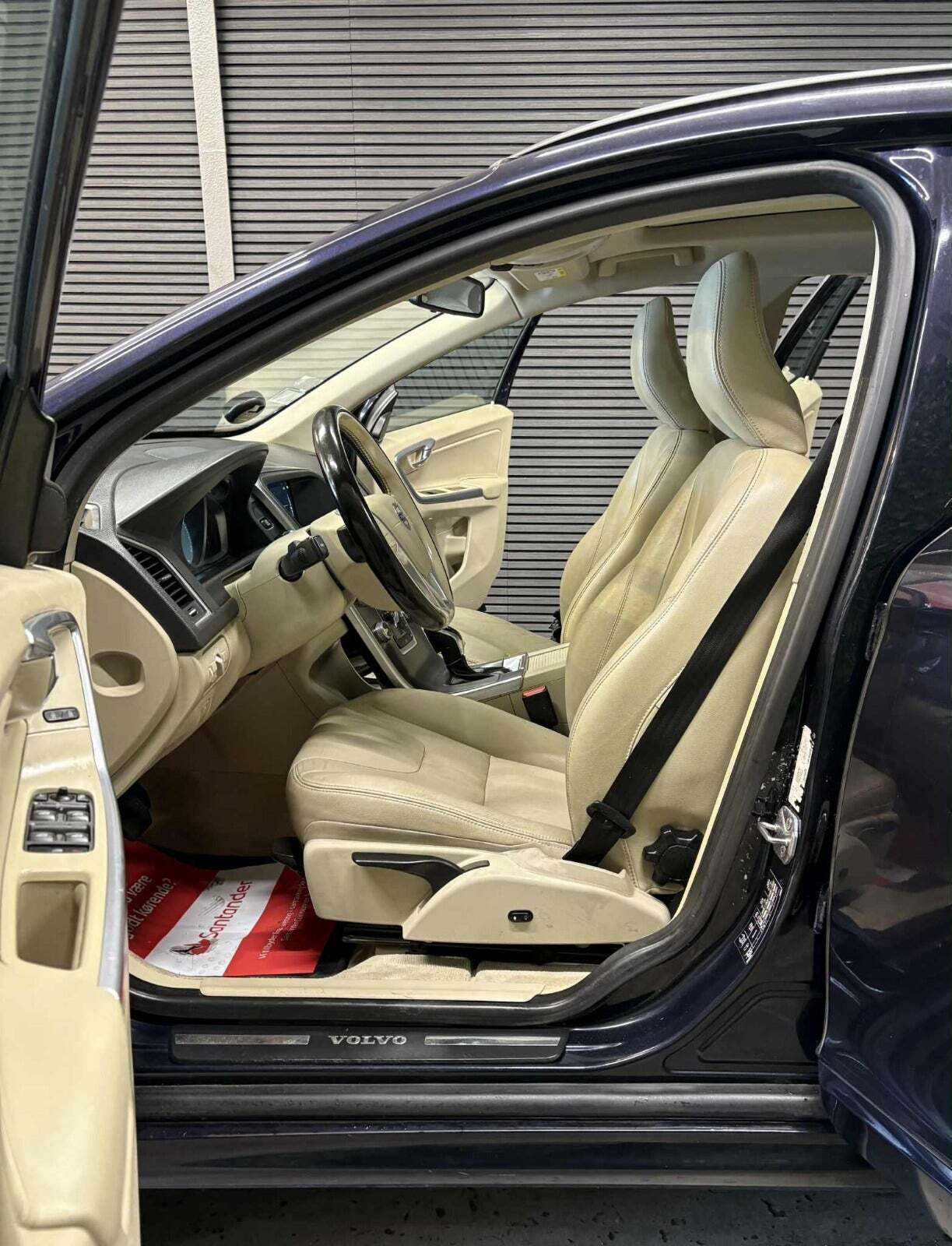 Volvo XC60 2,0 T5 245 Momentum aut.