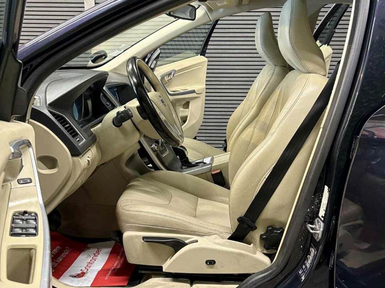 Volvo XC60 2,0 T5 245 Momentum aut.