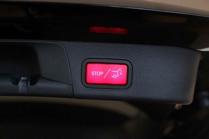 Sort Mercedes EQB300 fra 2024