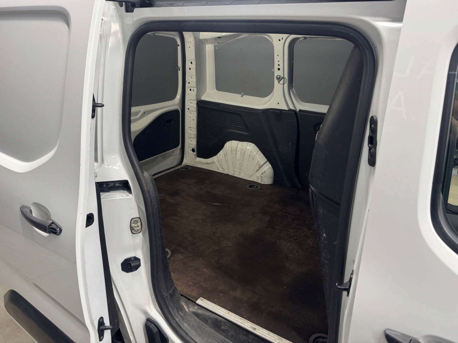 Hvid Citroën Berlingo fra 2019