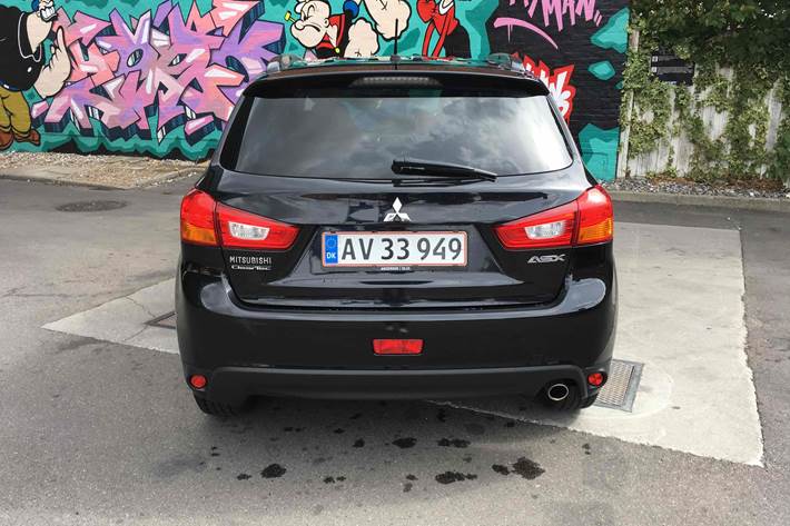 Sort Mitsubishi ASX fra 2015