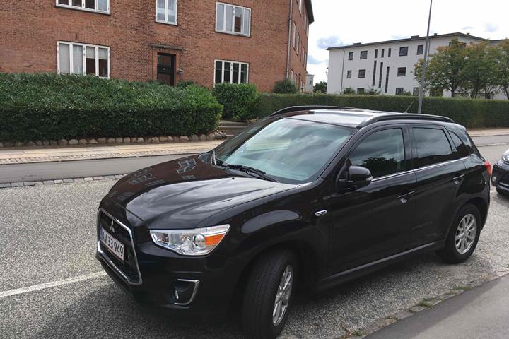 Sort Mitsubishi ASX fra 2015