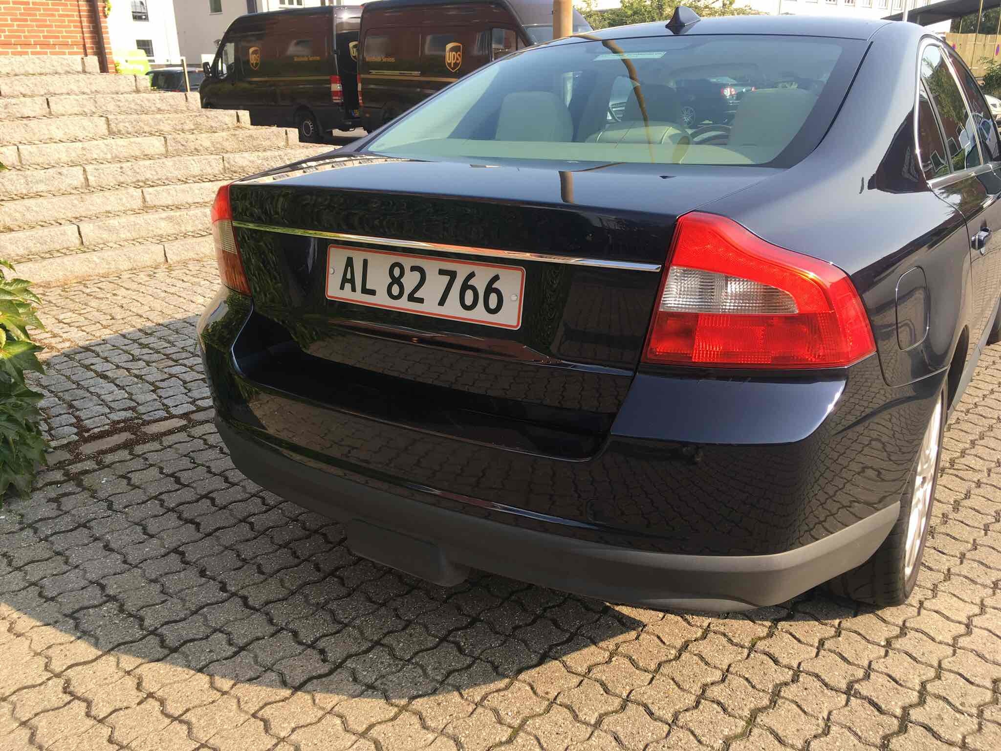 Blå Volvo S80 fra 2008