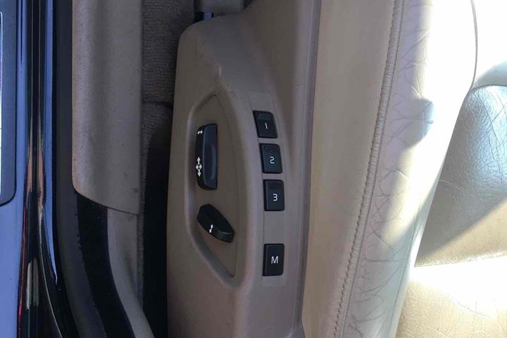 Blå Volvo S80 fra 2008
