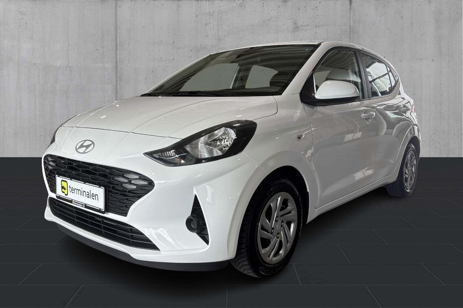 undefined Hyundai i10 fra 2024 set udefra