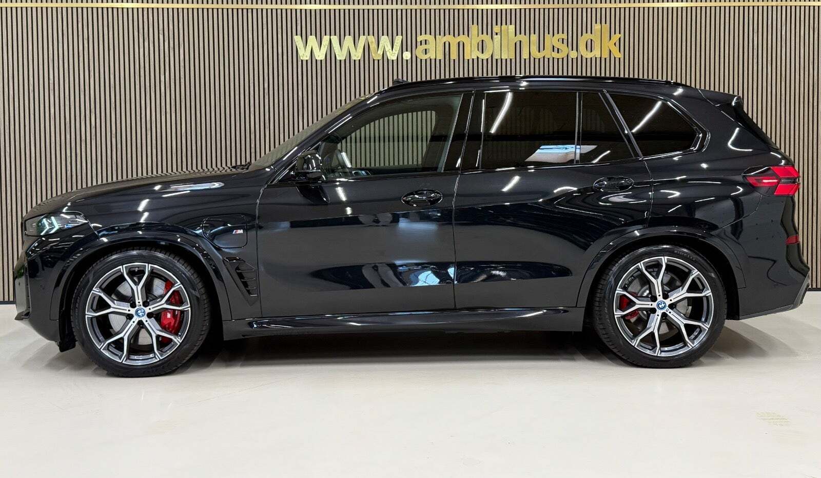 Sort BMW X5 fra 2025