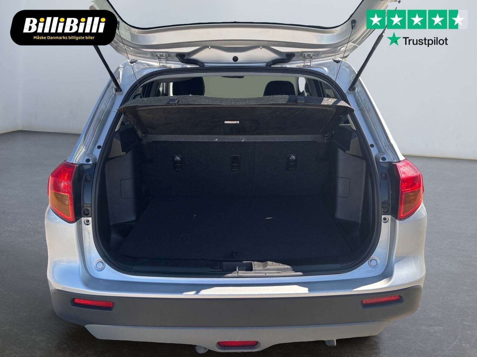 Grå Suzuki Vitara fra 2015