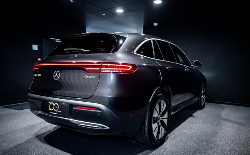 Mercedes EQC400