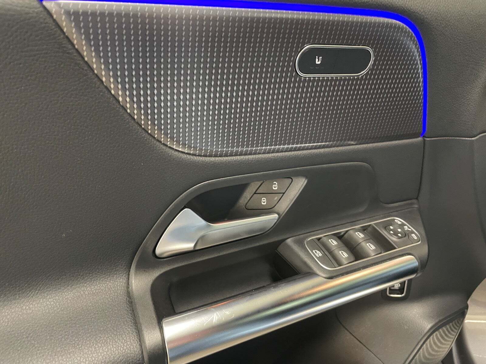 Grå Mercedes EQA250 fra 2022